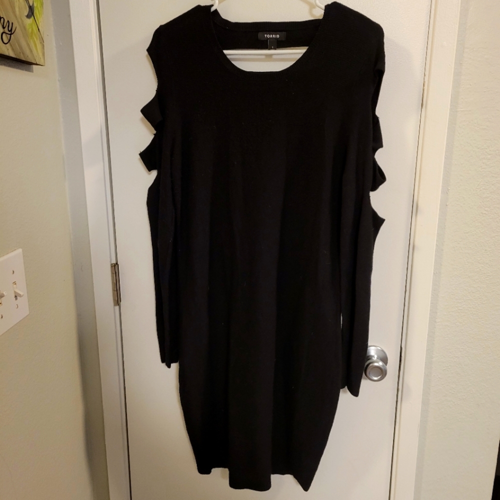 Torrid Black Bodycon Long Sleeved Dress Size 1